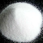 Sand in Bodenbeschichtung eingemischt